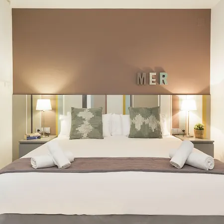 Group Blue&white Apartment