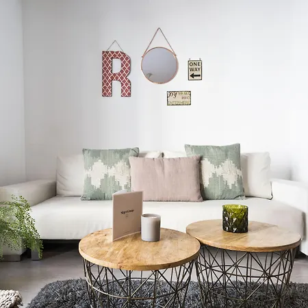 Group Blue&white Sitges