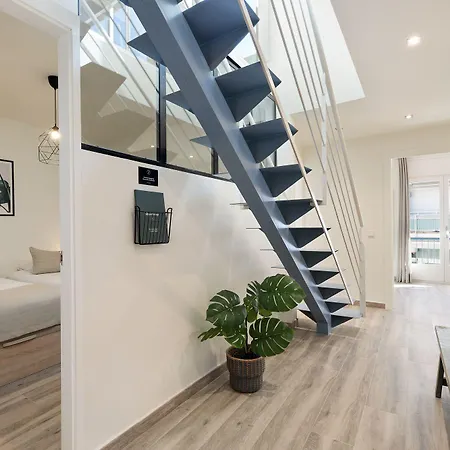 Group Blue&white Daire